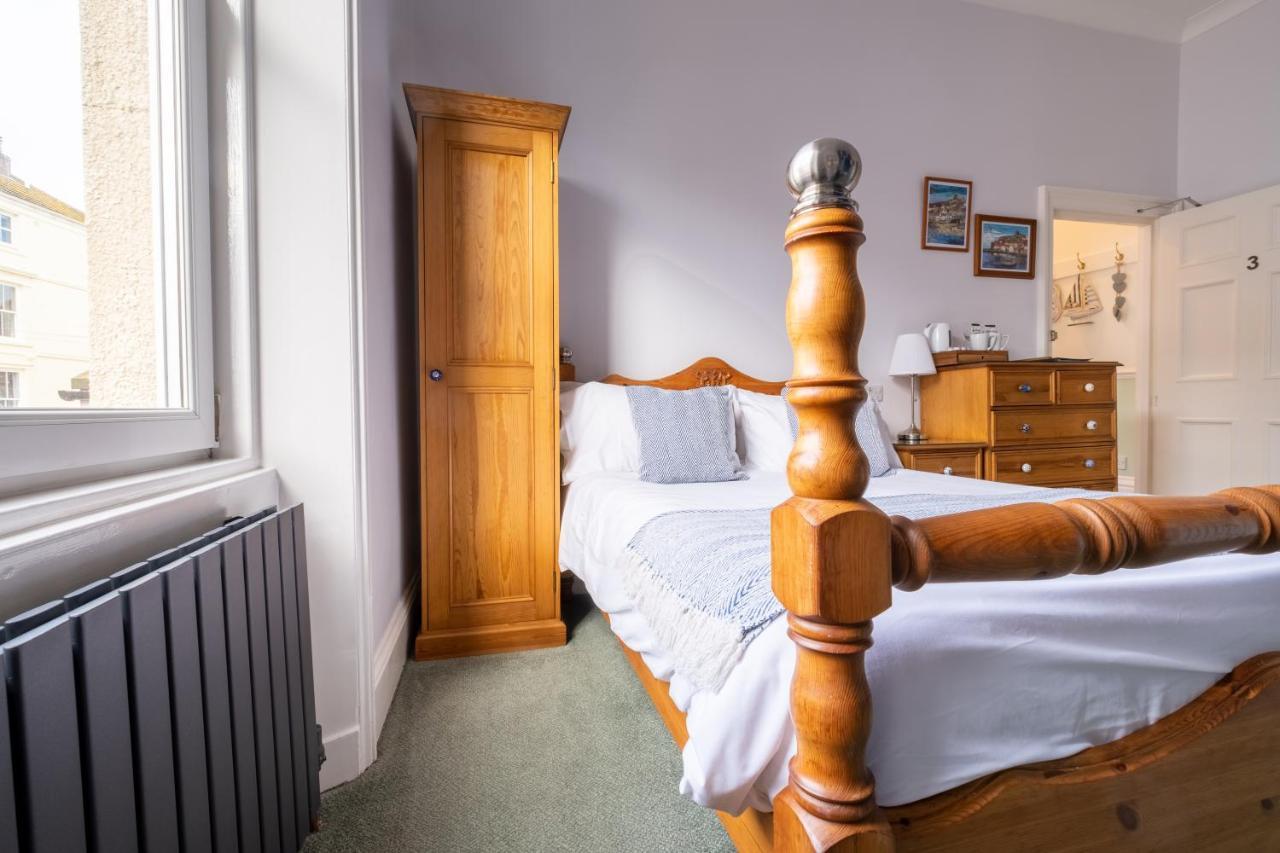 Number 7 Guest House Whitby Eksteriør bilde