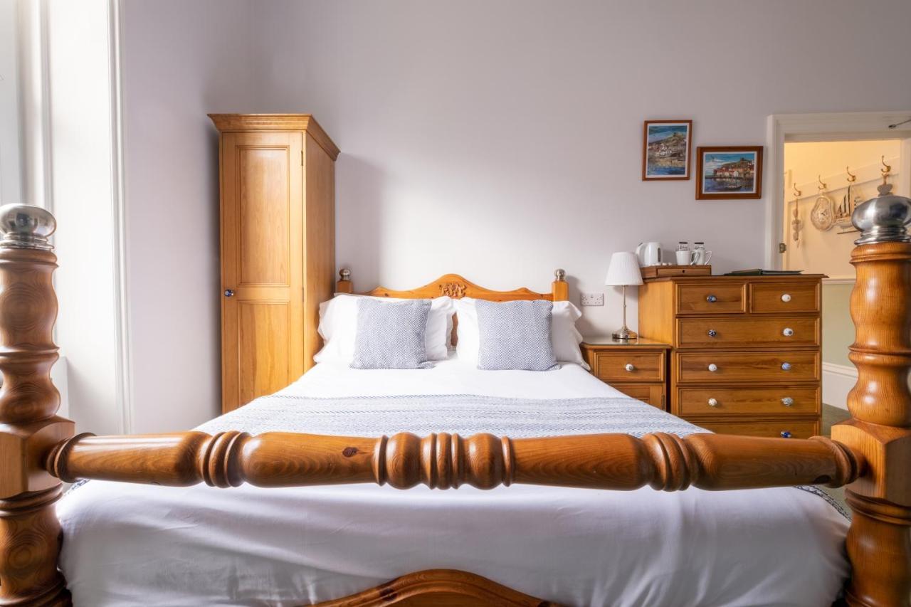 Number 7 Guest House Whitby Eksteriør bilde